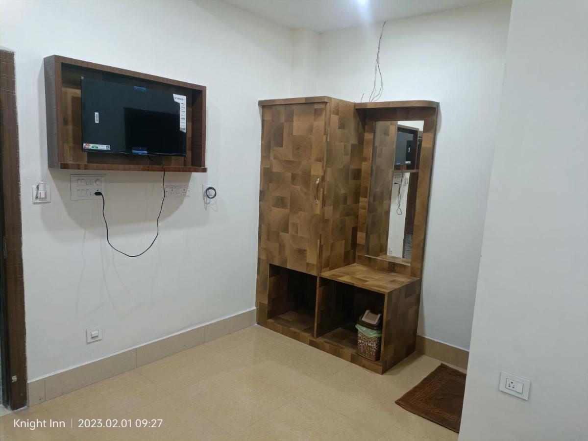 Hotel Knight Inn Airport กูวาฮาติ ภายนอก รูปภาพ