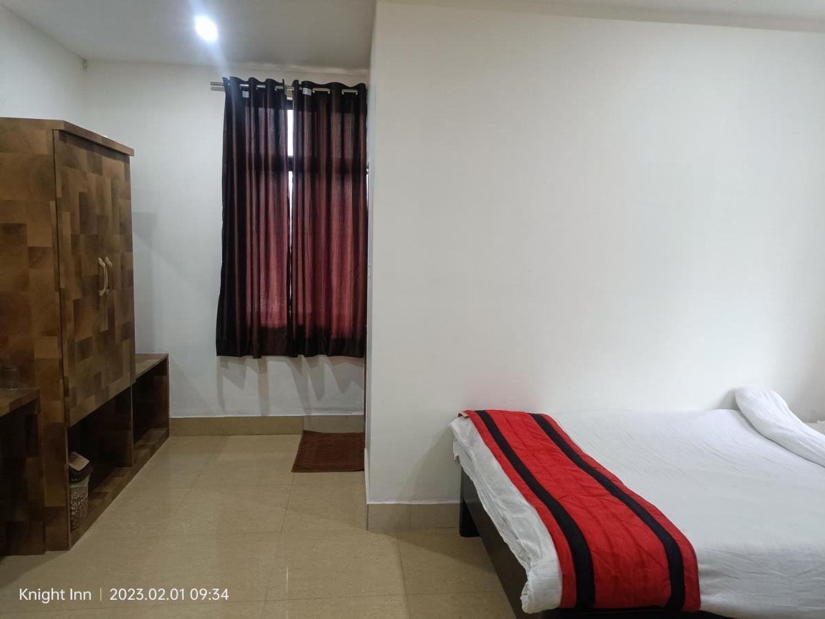Hotel Knight Inn Airport กูวาฮาติ ภายนอก รูปภาพ